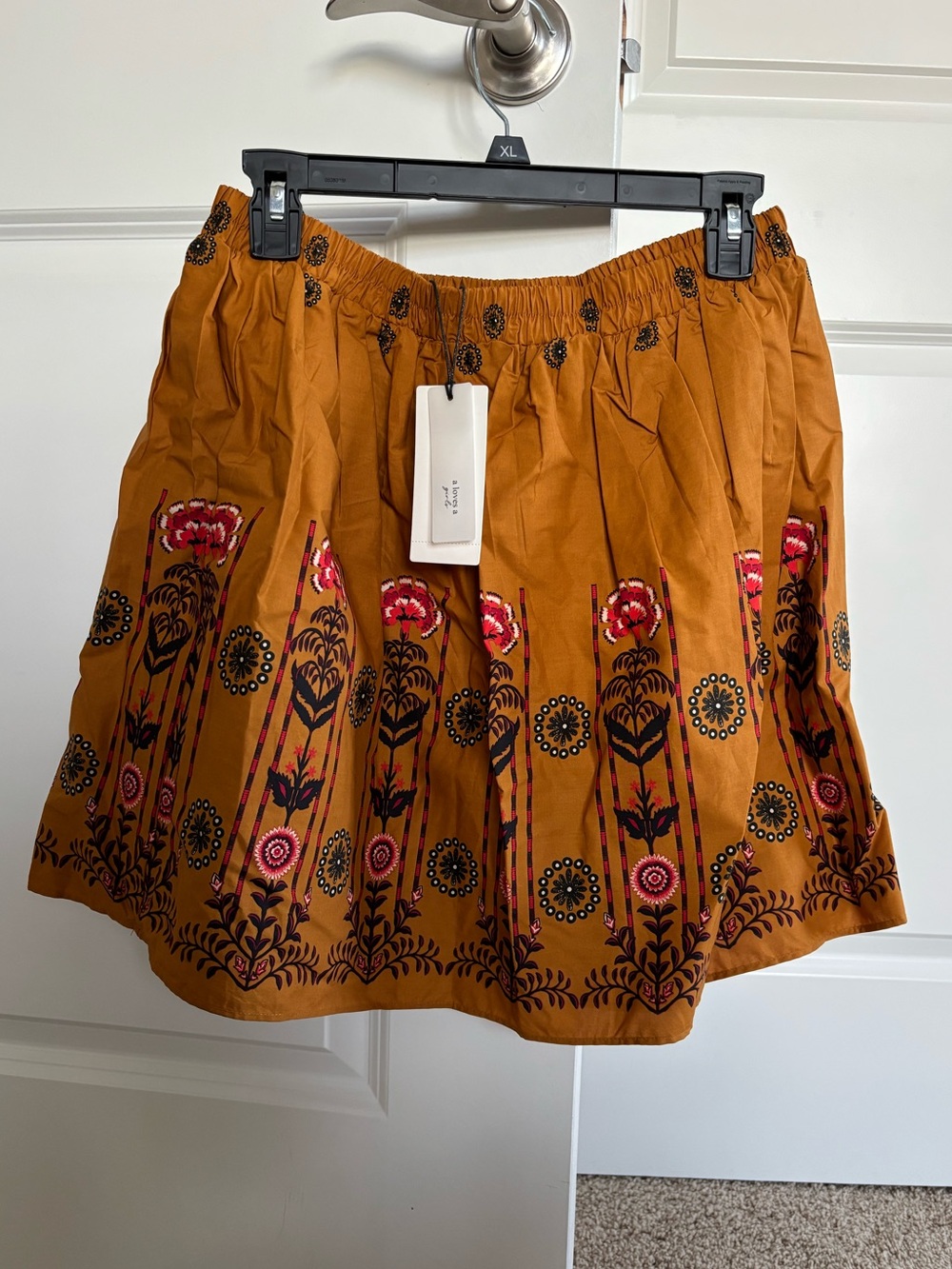 Girls' Floral Embroidered Skirt - Picture 2 of 4